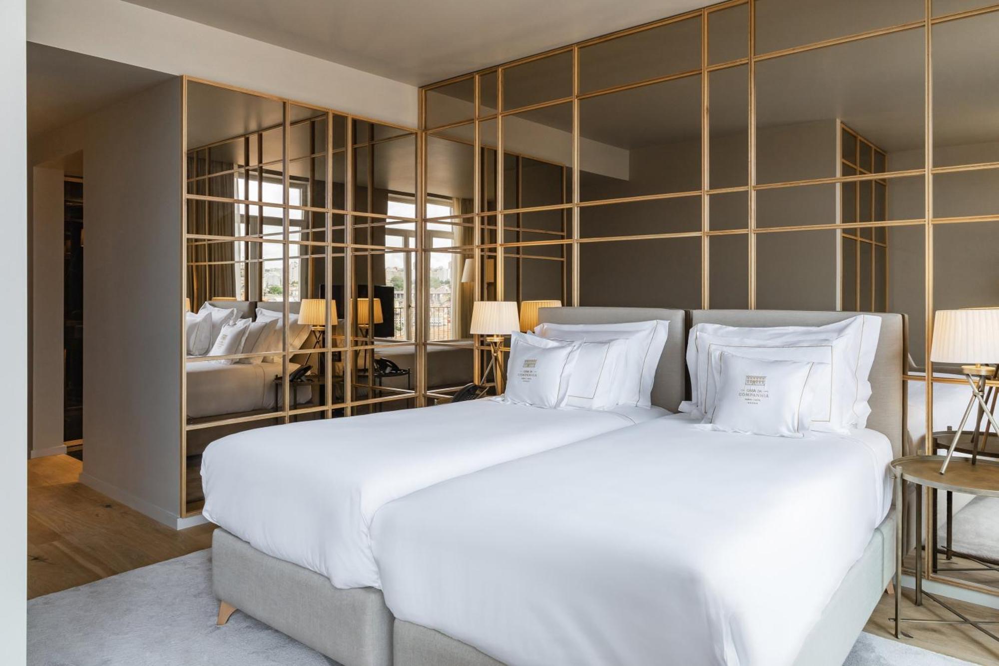 Chambre Lits Jumeaux Premium avec Balcon - Vue sur Cathédrale
