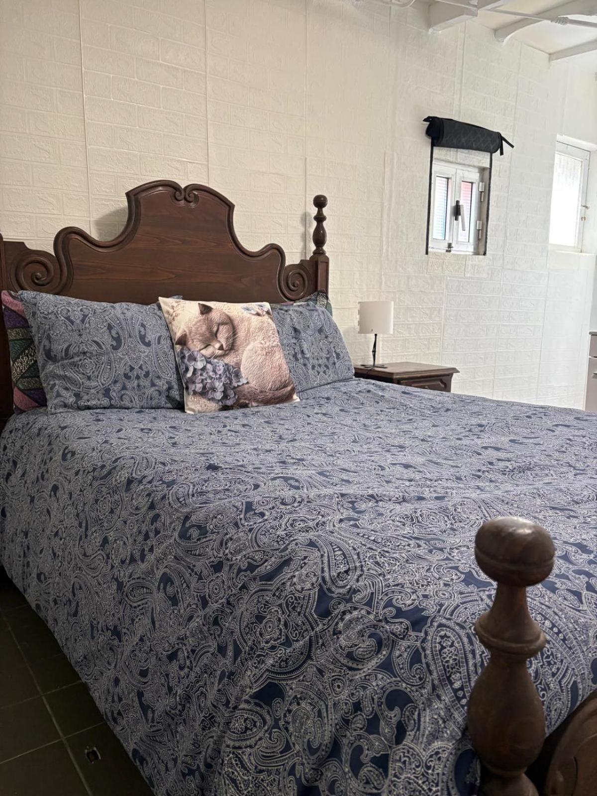 Double Room with Shared Bathroom,1756569875:JPEG